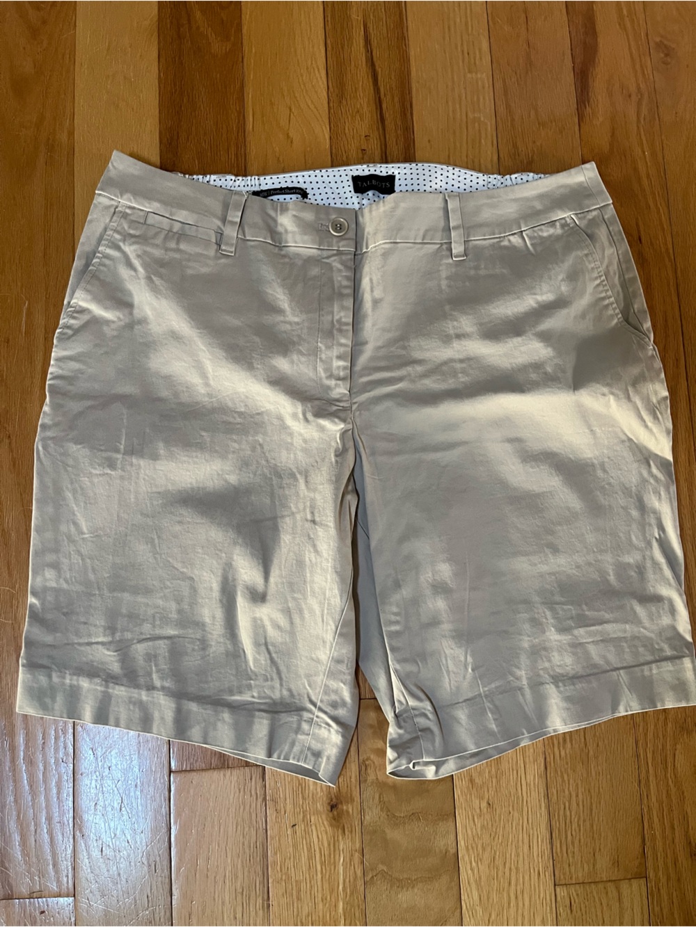Talbots Perfect Short- Classic Women's Khaki Shorts - Neutral Beige
